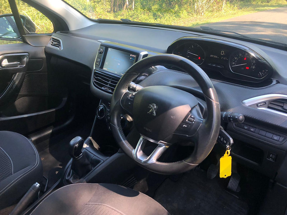 Miniatura: PEUGEOT 208