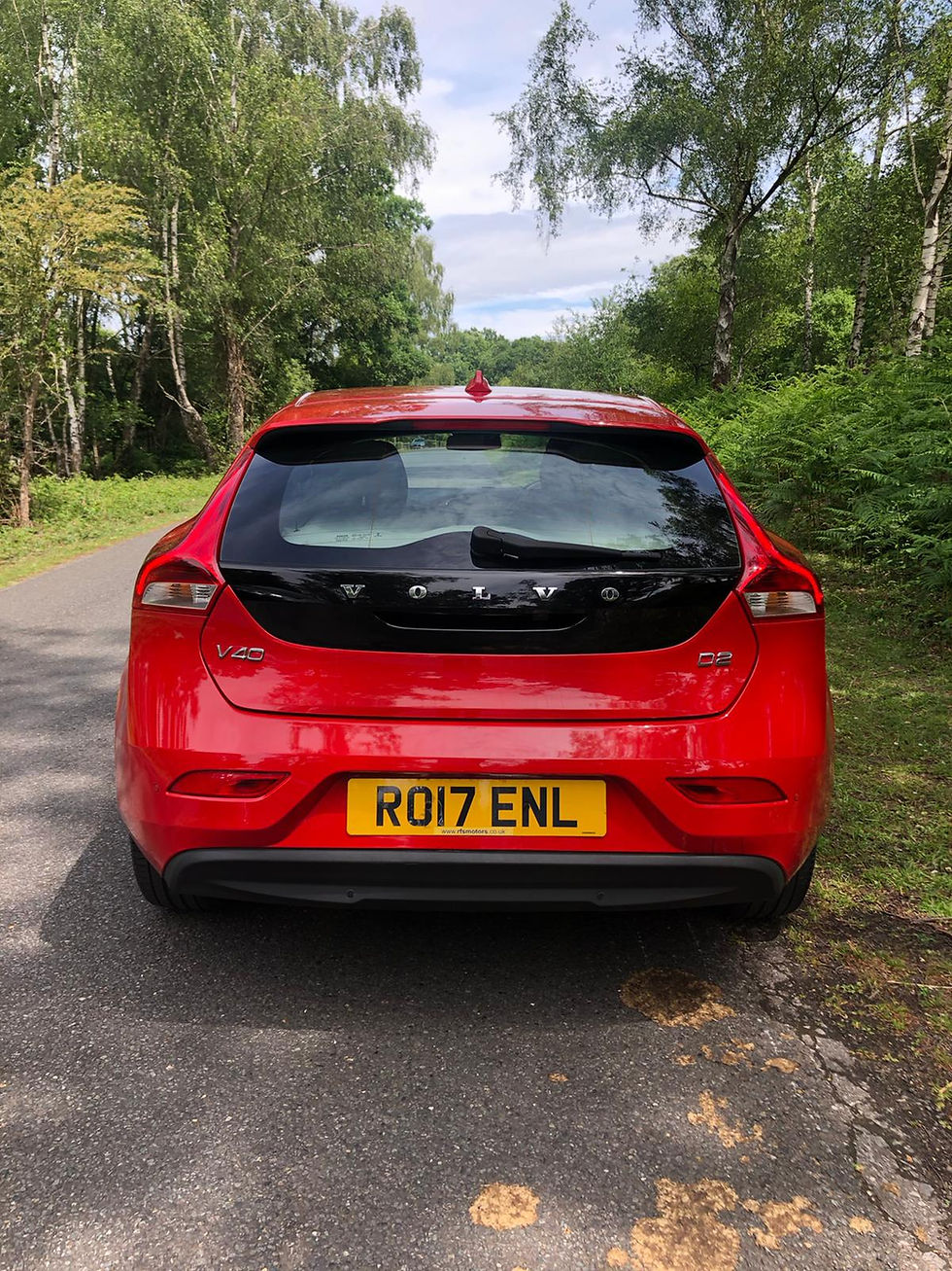 Miniatura: VOLVO V40