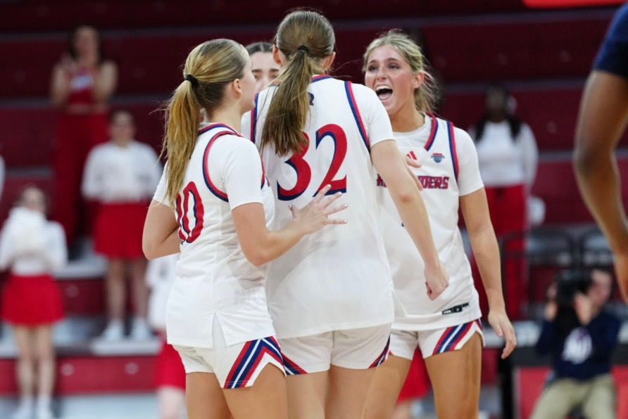 NJIT WBB holds off late surge by Drexel for third straight win