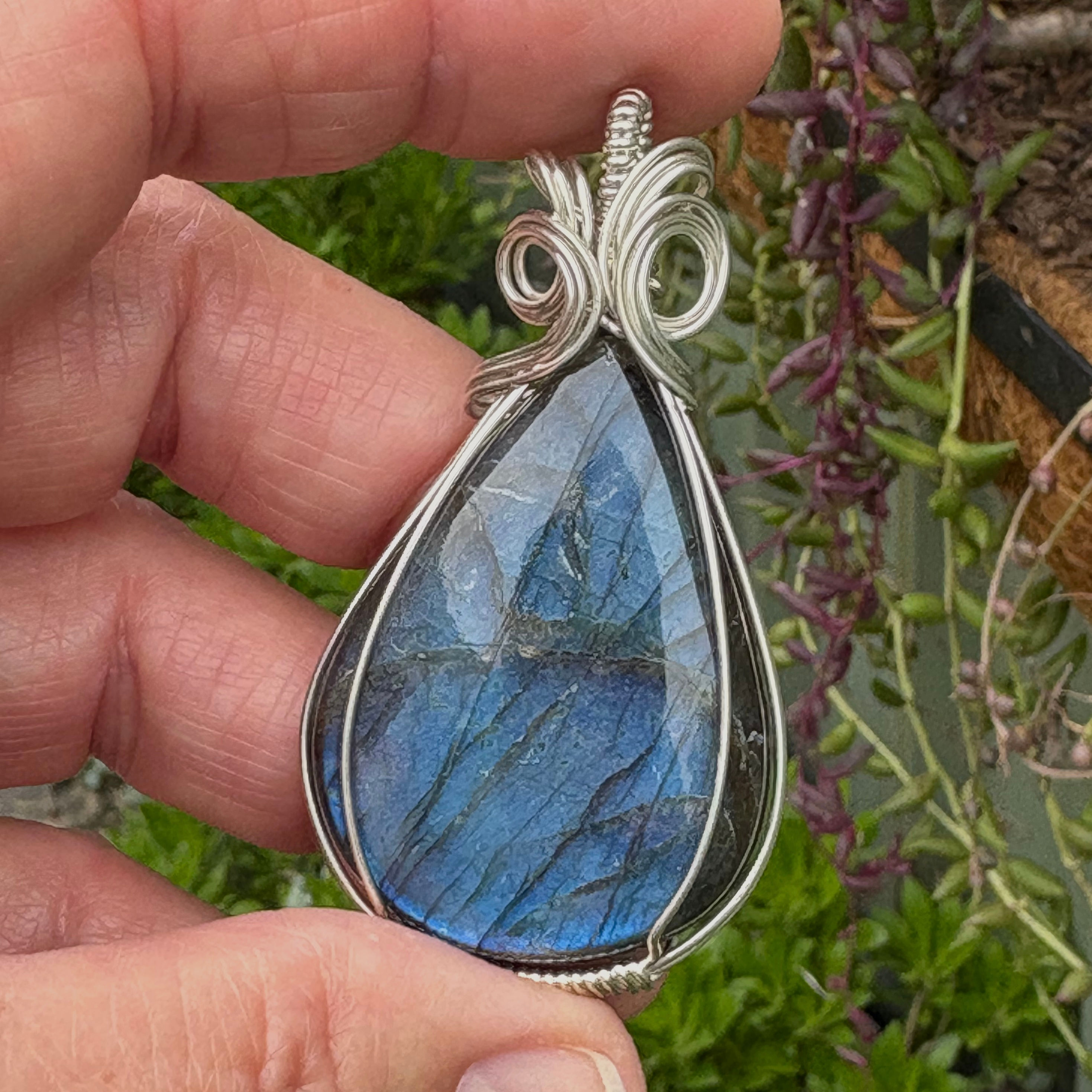Blue Labradorite Pendant