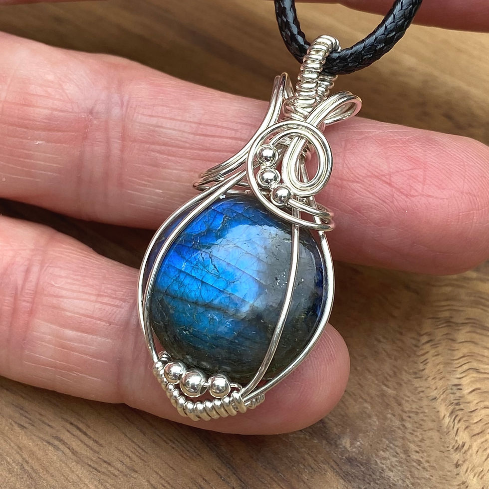 Thumbnail: Blue Labradorite Pendant