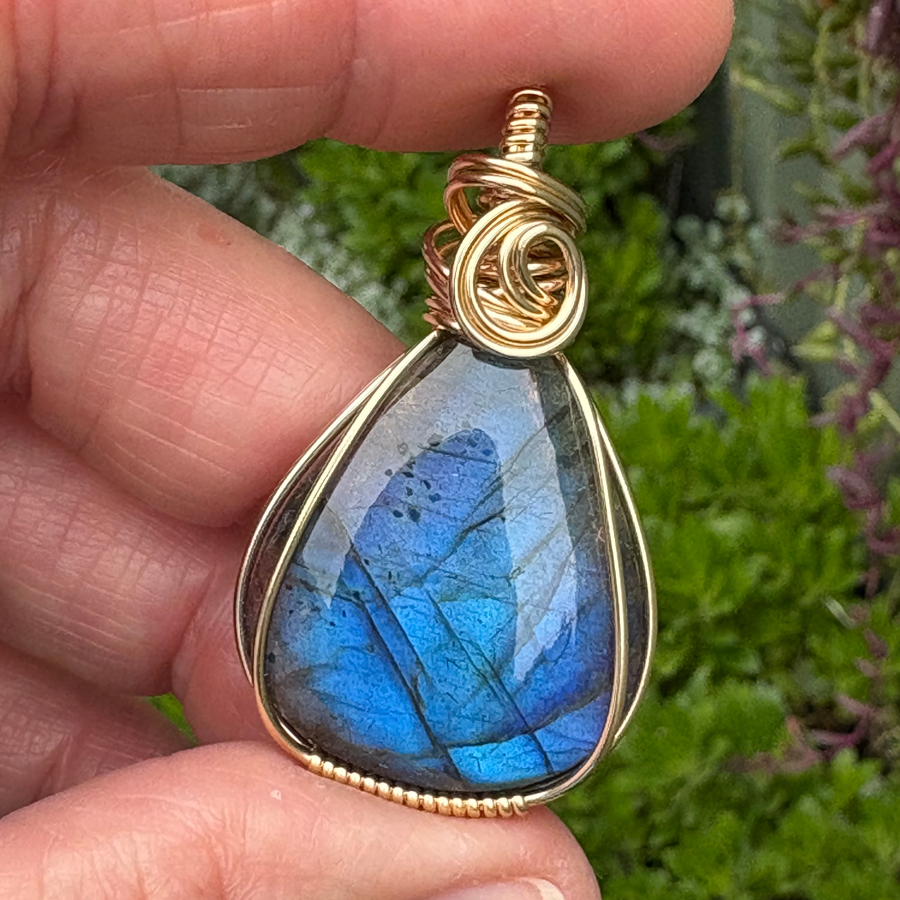 Blue Labradorite Pendant - Gold