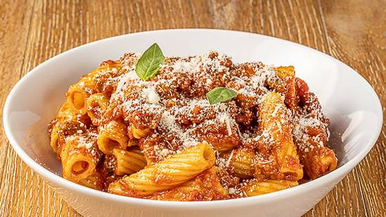 ★ Rigatoni al ragù bolognese