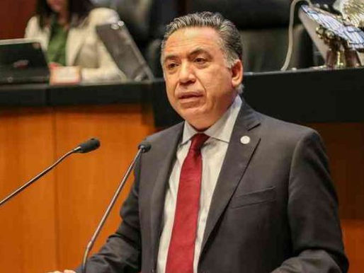 Inzunza abandona la bancada de Morena y continuará como senador independiente