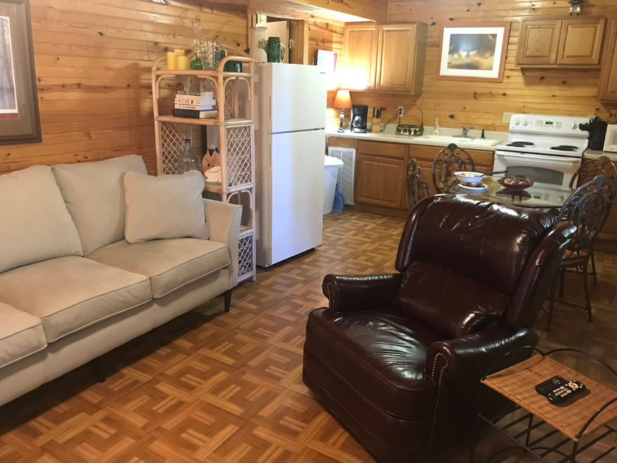 Hooks-Trout-Resort-and-RV-Park-Image-01