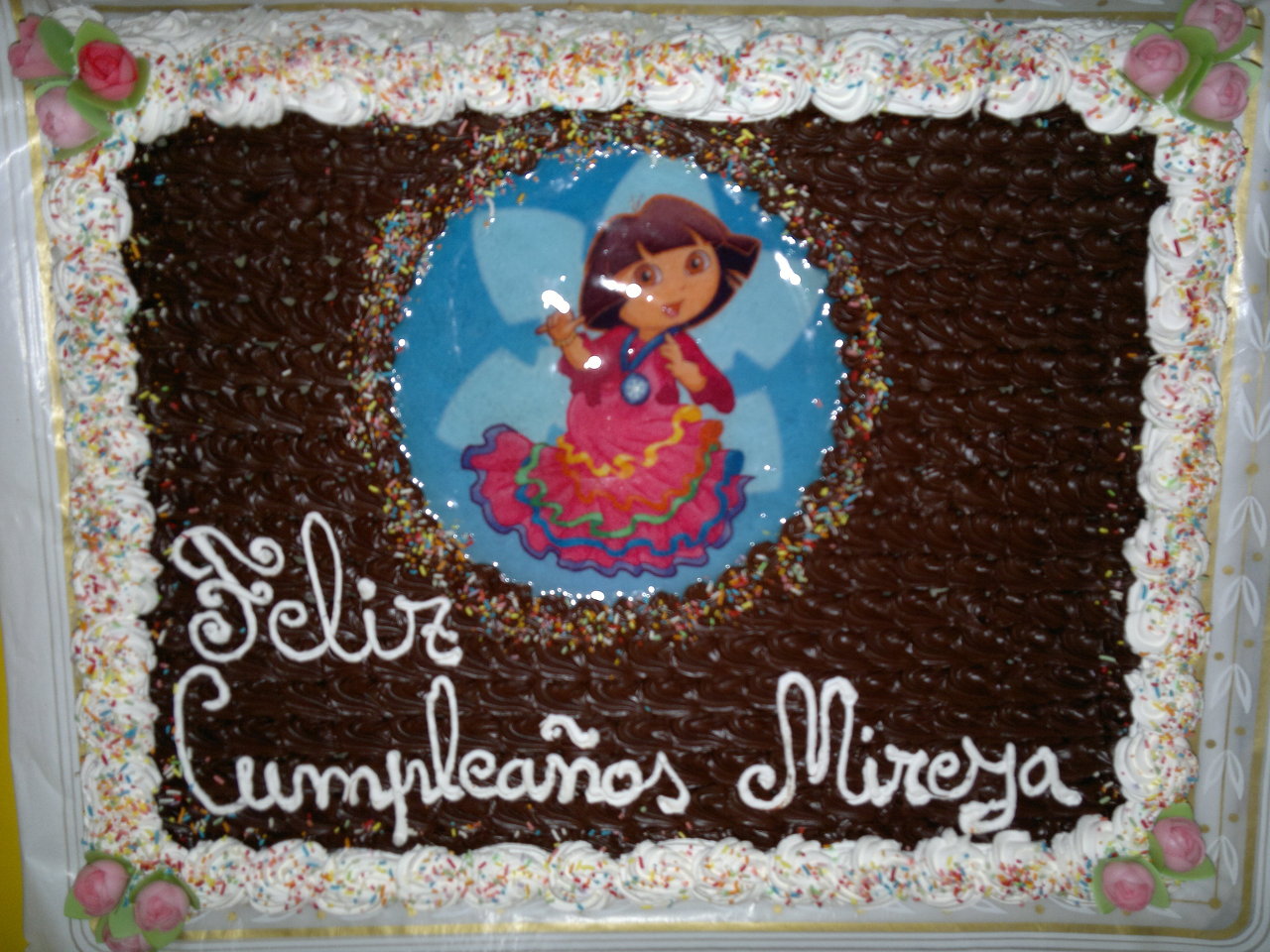 Tarta de chocolate y avellanas.