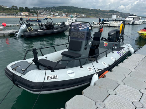Electric rigid inflatable boat record in Galaxy Pilot 6.5
