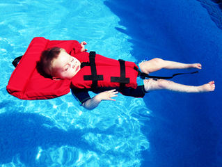Notre Veste de flottaison pour stimulation en piscine... MERCI!