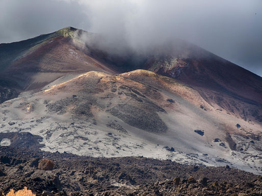 Cumbre Vieja: The Volcanic Ridge Behind the Tajogaite Eruption