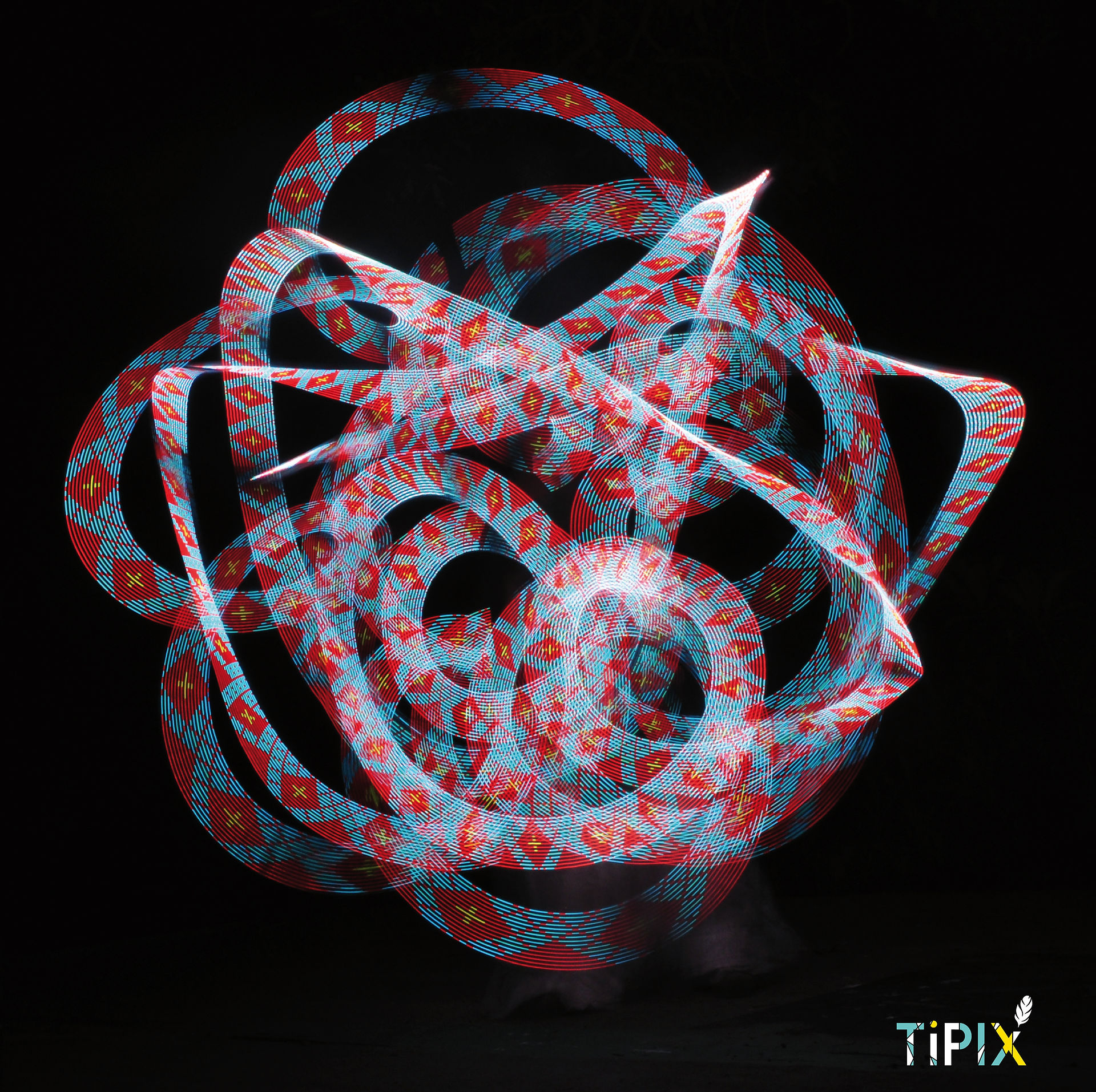 Light painting | STUDiO TiPIX HAPPENiNG