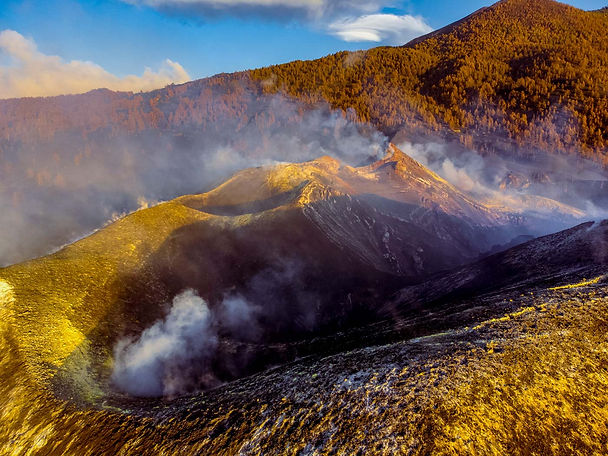 tour-privado-vip-volcan-tajogaite-la-palma-16.jpg