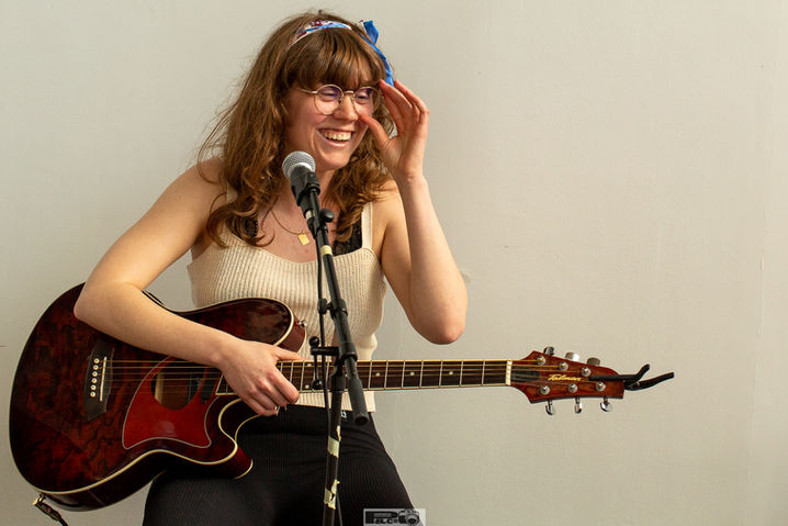 Nina Dotti en chanson [Concert]