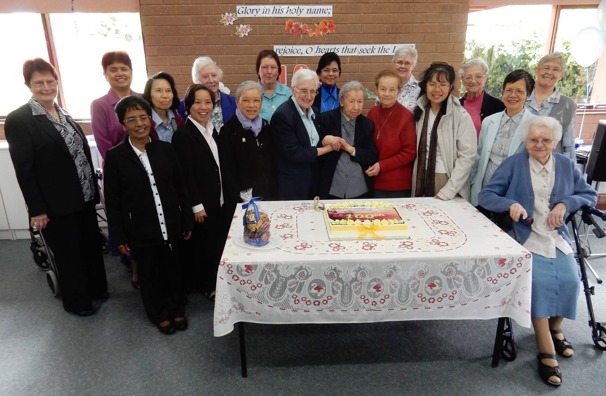 Esperanza-100thbirthday-sisters