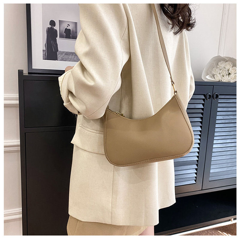 Thumbnail: Women’s Sleek Square Handbag – Timeless Solid Color with Modern Elegance