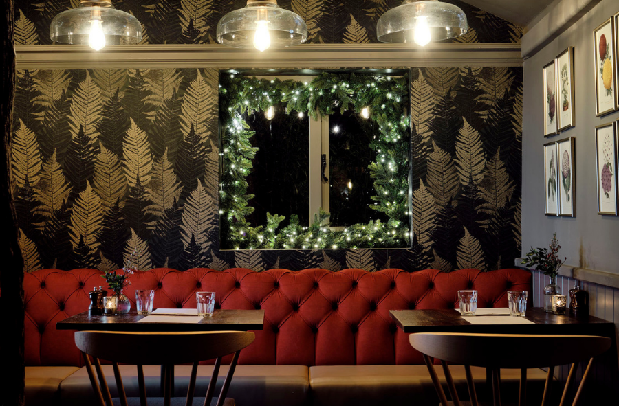 Blackbirds at Christmas.png