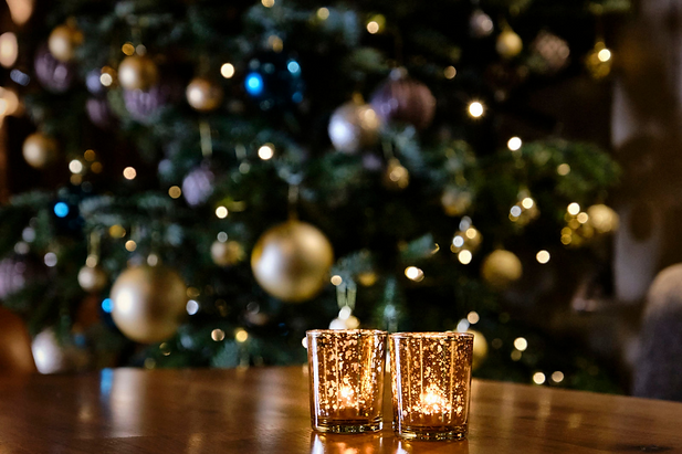 Christmas Globe.png
