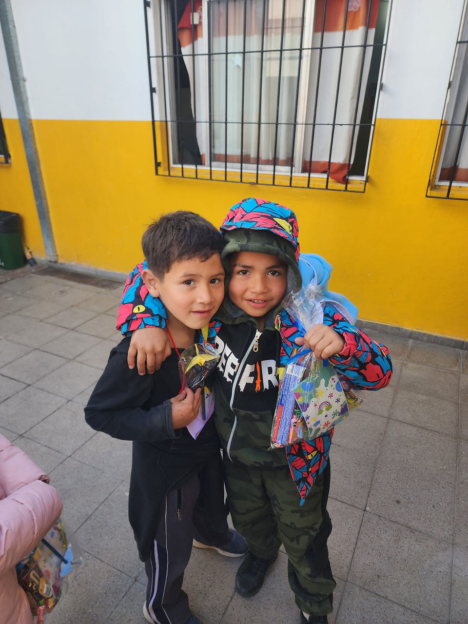 Chicos en la Fundacion solidaria