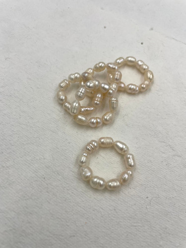 Made By Nami Perlenring Elastisch - Echte Süßwasserperlen Boho Schmuck