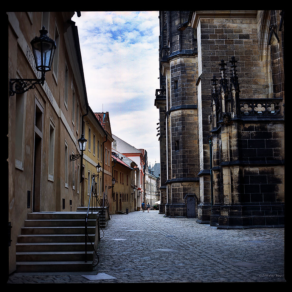 Romance 'twix the Prague's Castle