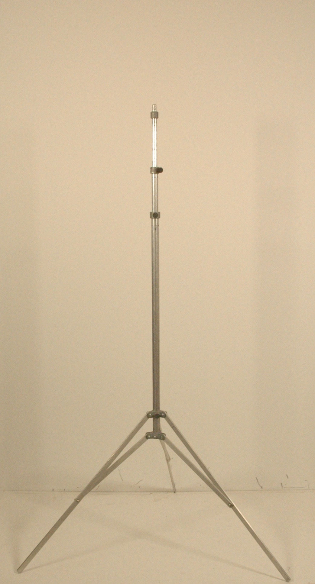 3.5-6' Lightstand Tripod