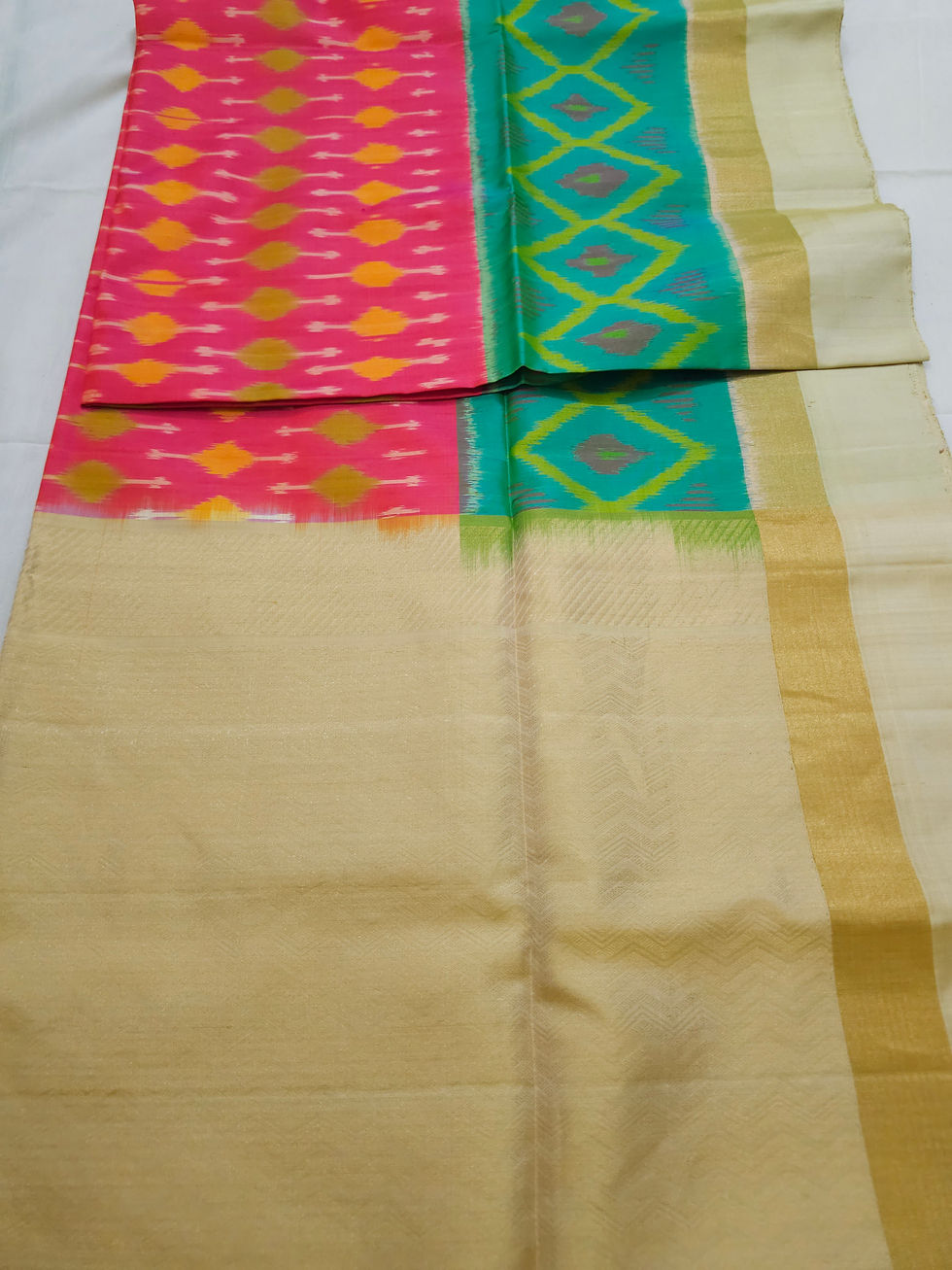 Pochampally Ikat pure soft silk saree in pink and off-white