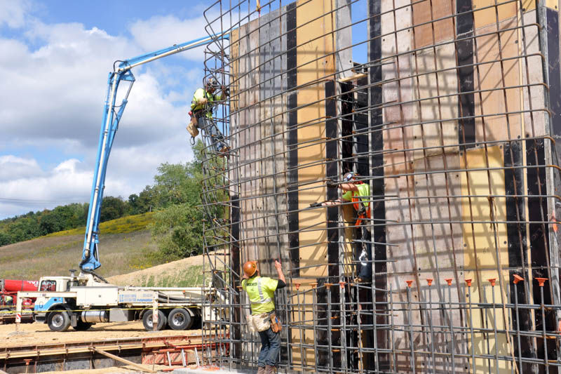 o_1aa4g5lqb44p5va13cb1midi3k4d