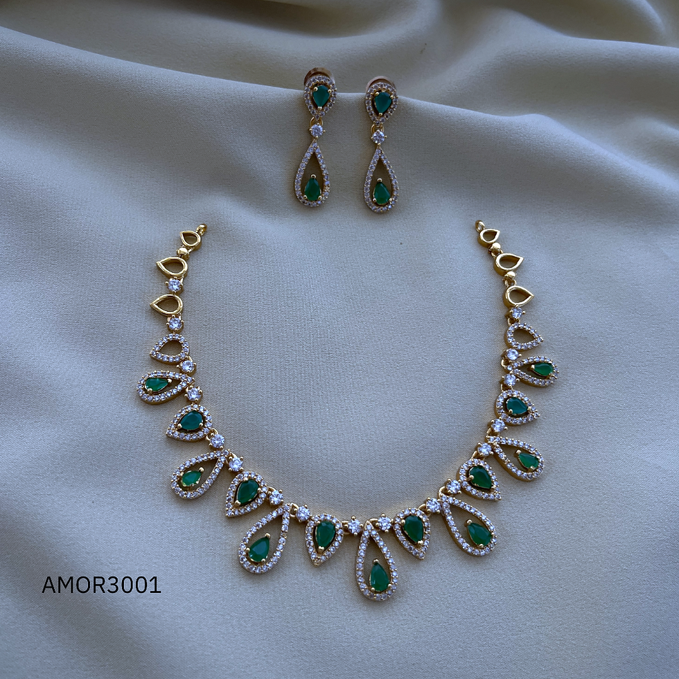 Antique Short Necklace - Green 