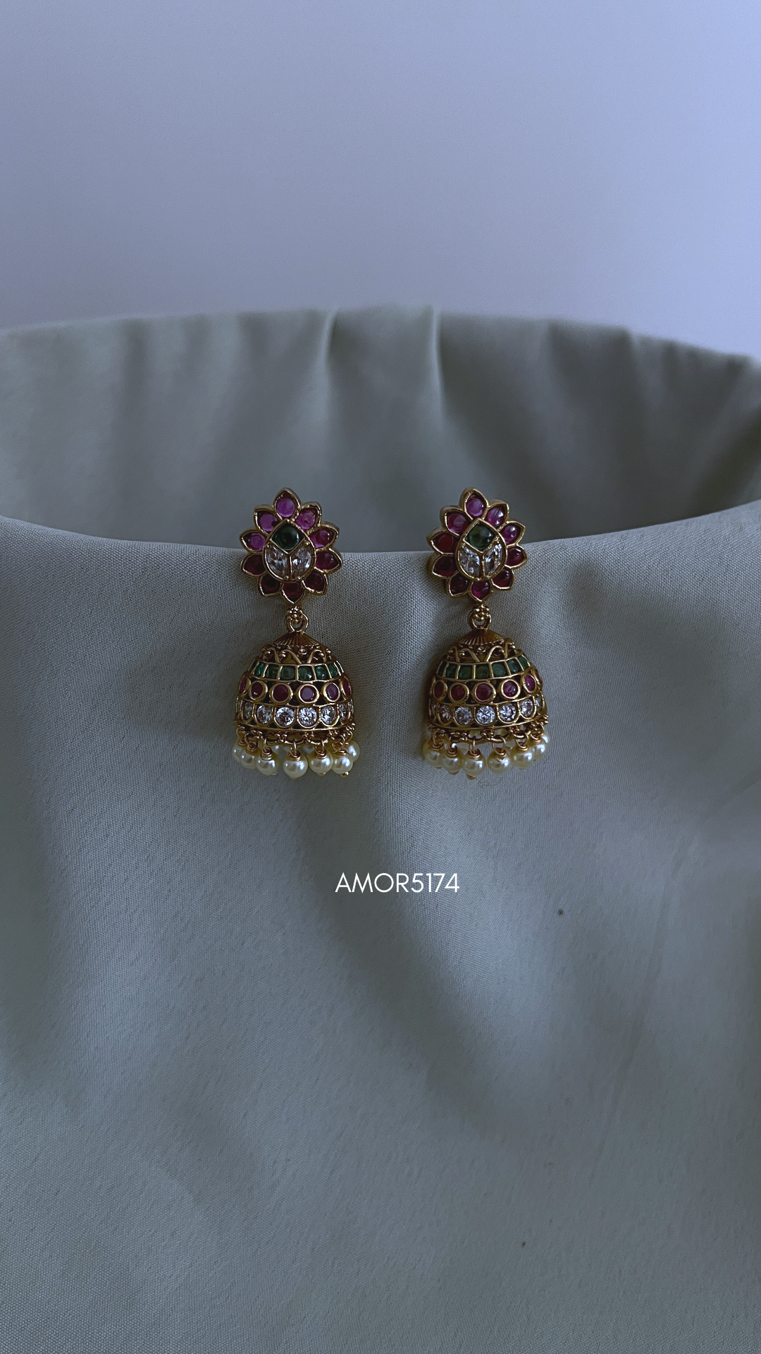 Antique Jhumka - 4cm Length - AMOR5174