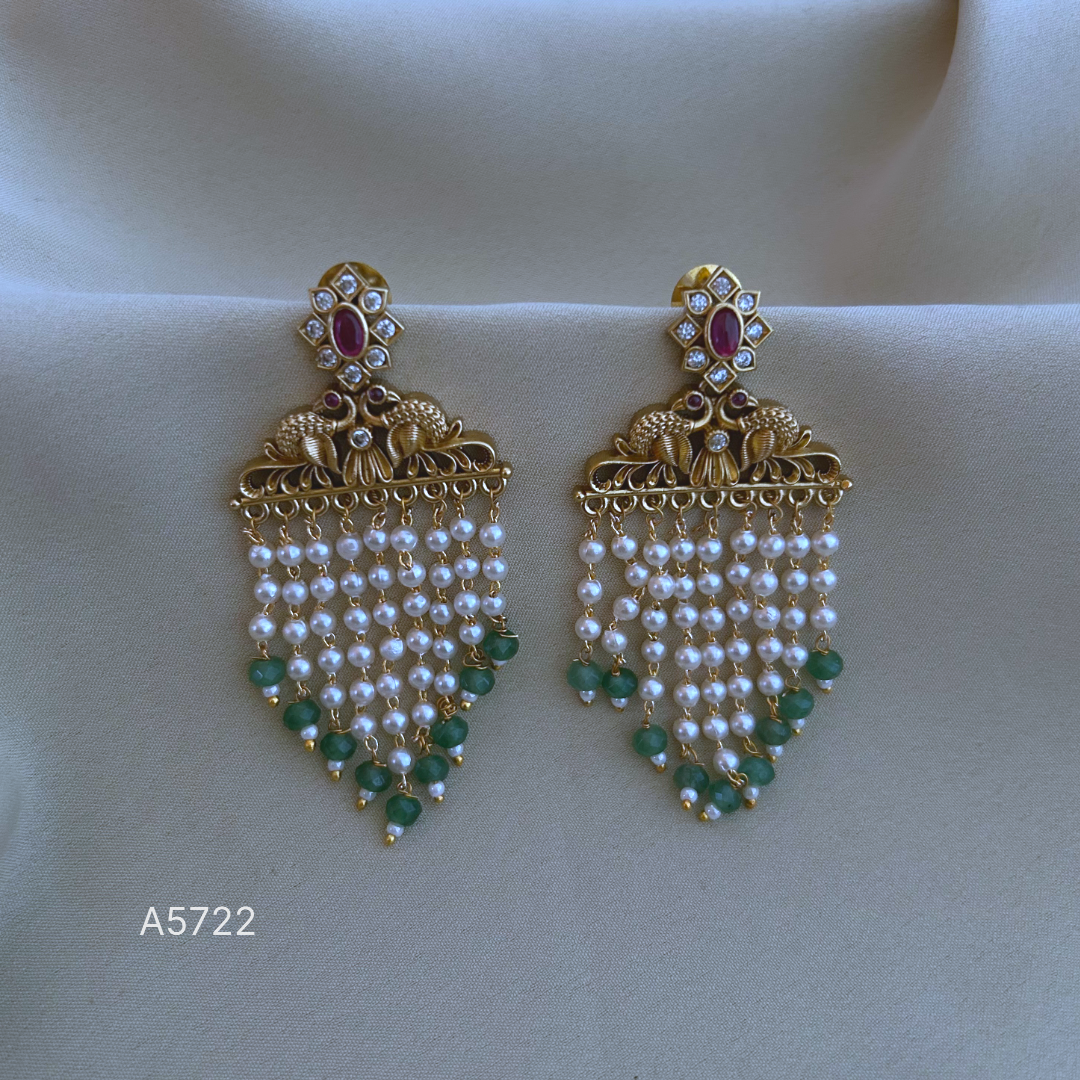 Antique Enticing Chandbali - 7cm - A5722