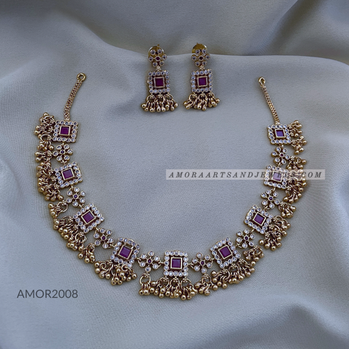 Antique Short Necklace Amora Art and Jewels