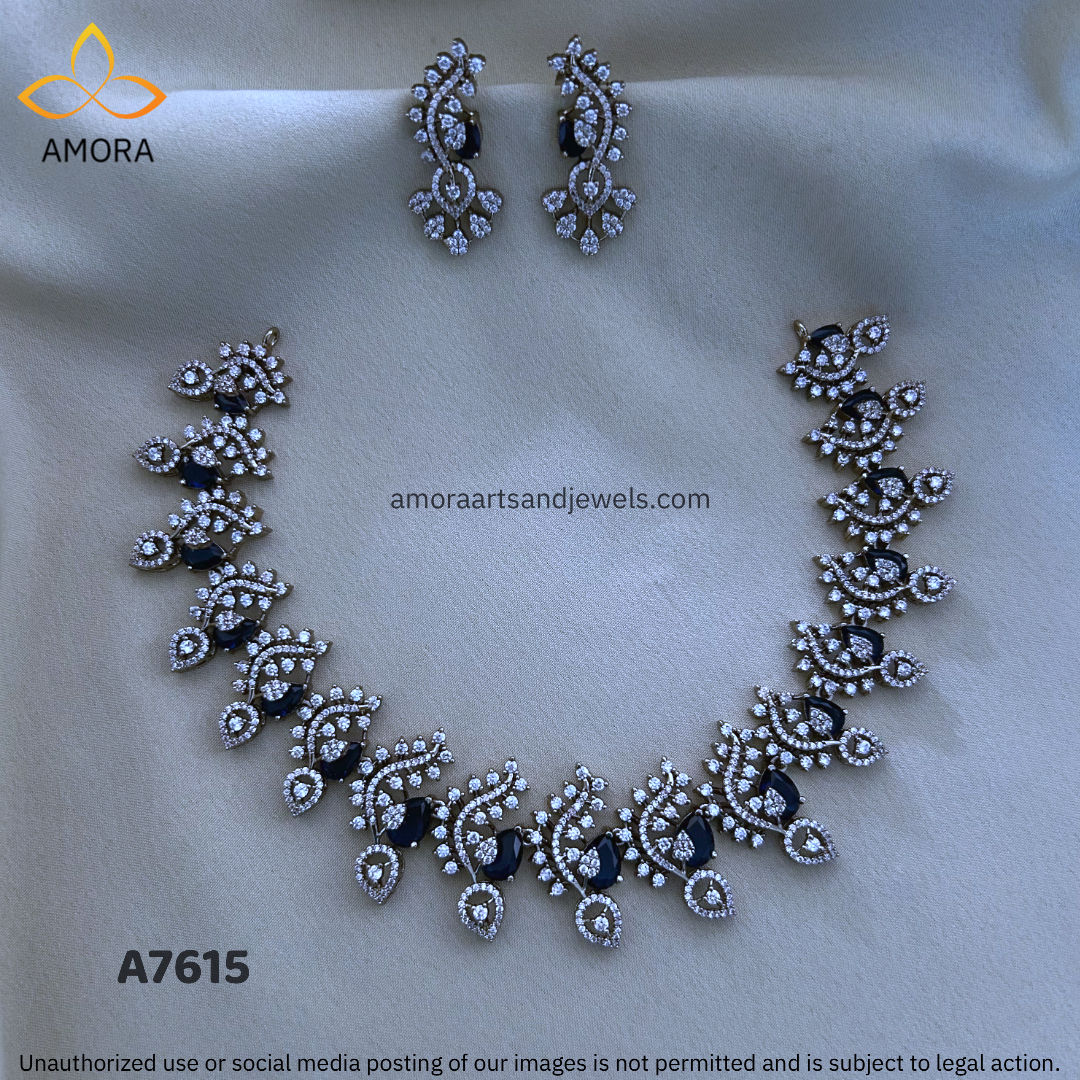 Mehndi Polish Short Necklace - A7615