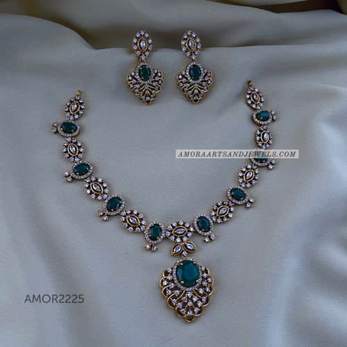 Antique Short Necklace Amora Art and Jewels