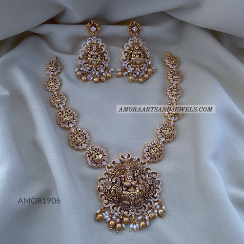 Antique Short Necklace Amora Art and Jewels