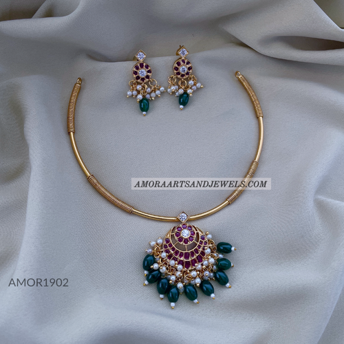 Antique Short Necklace Amora Art and Jewels