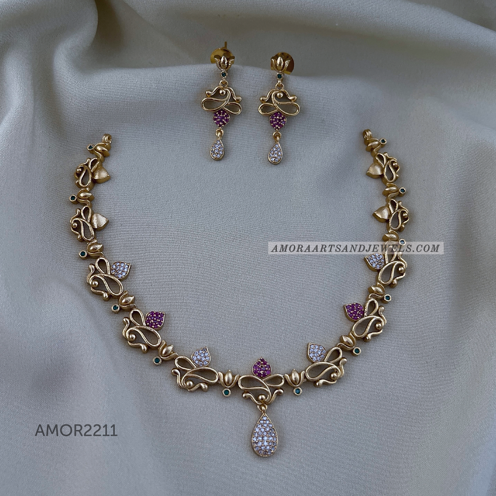 Antique Short Necklace