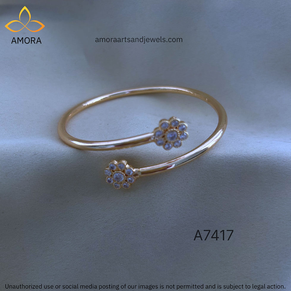 Thumbnail: Gold Polished Adjustable Bracelet - A7417