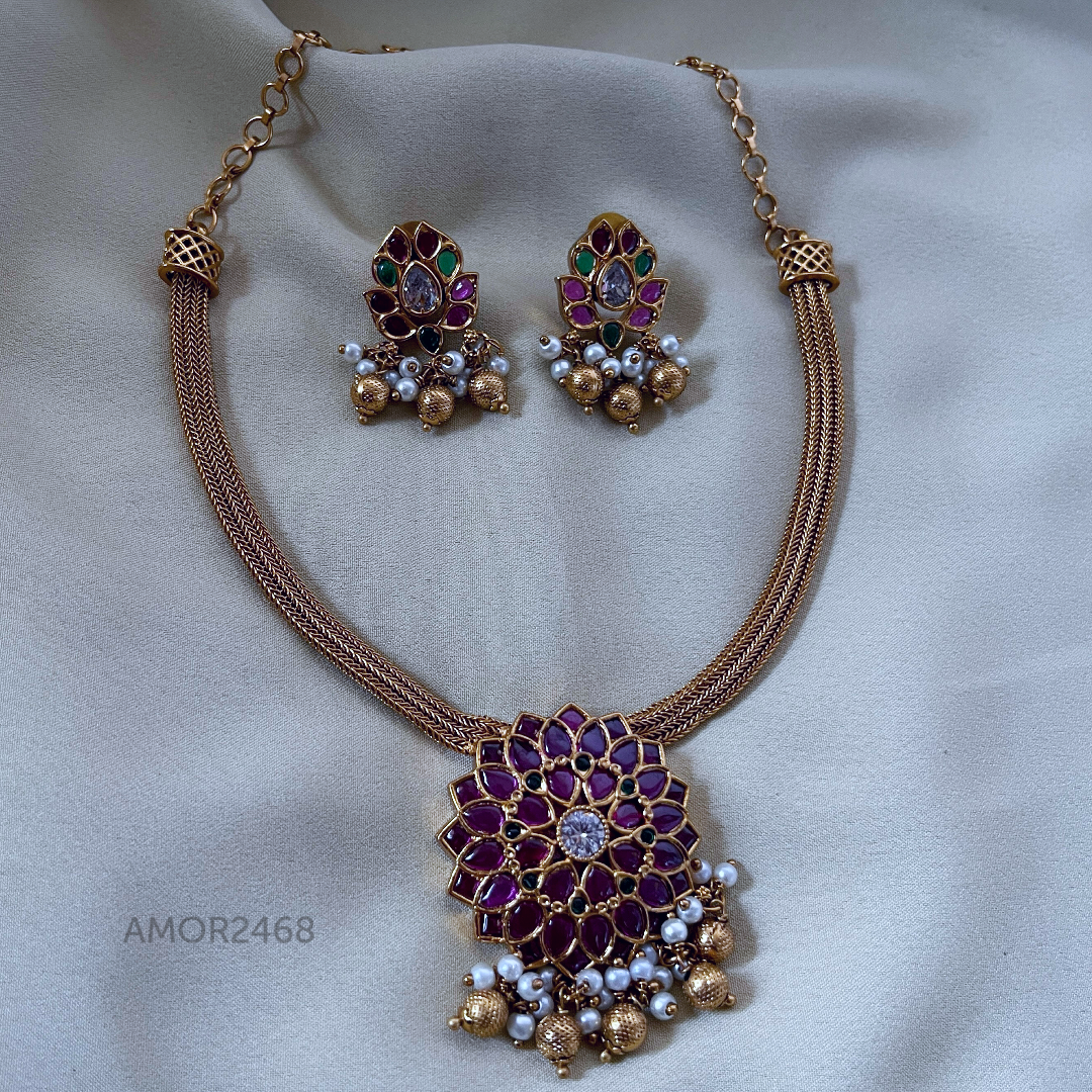 Antique Short Necklace