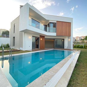 KUŞADASI/KADINLAR DENİZİ. SATILIK 4+1 VİLLA. 14.500.000 ₺