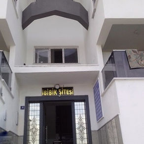 KUŞADASI/DEĞİRMENDERE KİRALIK 2+1 DAİRE.10.000₺