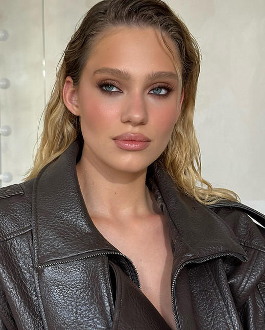 SMOKEY-MAKEUP-ONLINE.jpg
