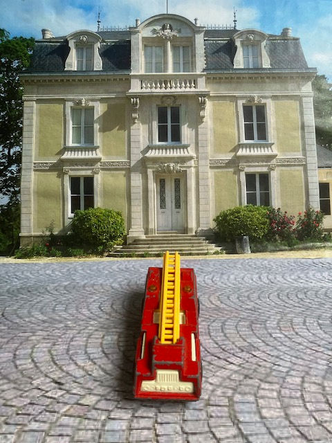 Miniature : Blaze Buster Matchbox Superfast, cod N° 22, échelle 1/100
