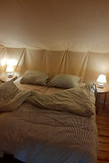 Tente lodge avec piscine