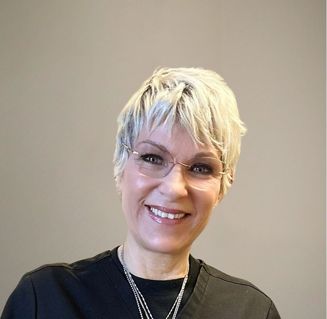 Cristy Kruse (13)_edited.jpg