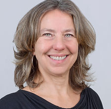 portrait Beatrix Herzog_edited_edited.jp