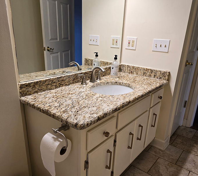 GuestBath3.jpg