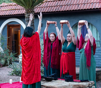 Honoring Hekate: Celebrate the Goddess of Crossroads