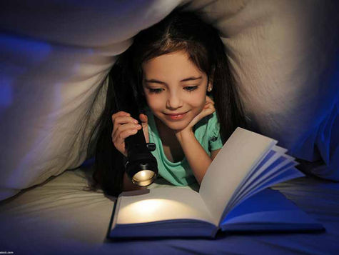 How to Create a Power Outage Survival Kit for Your Home