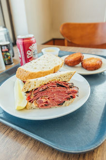 Indianapolis Travel Guide: 8 Must Eat & Drink Restaurants + More