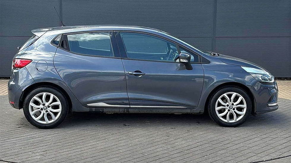 Thumbnail: Renault Clio 0.9 TCe Dynamique Nav Euro 6 (s/s) 5dr-44,670 miles-petrol-3 owners