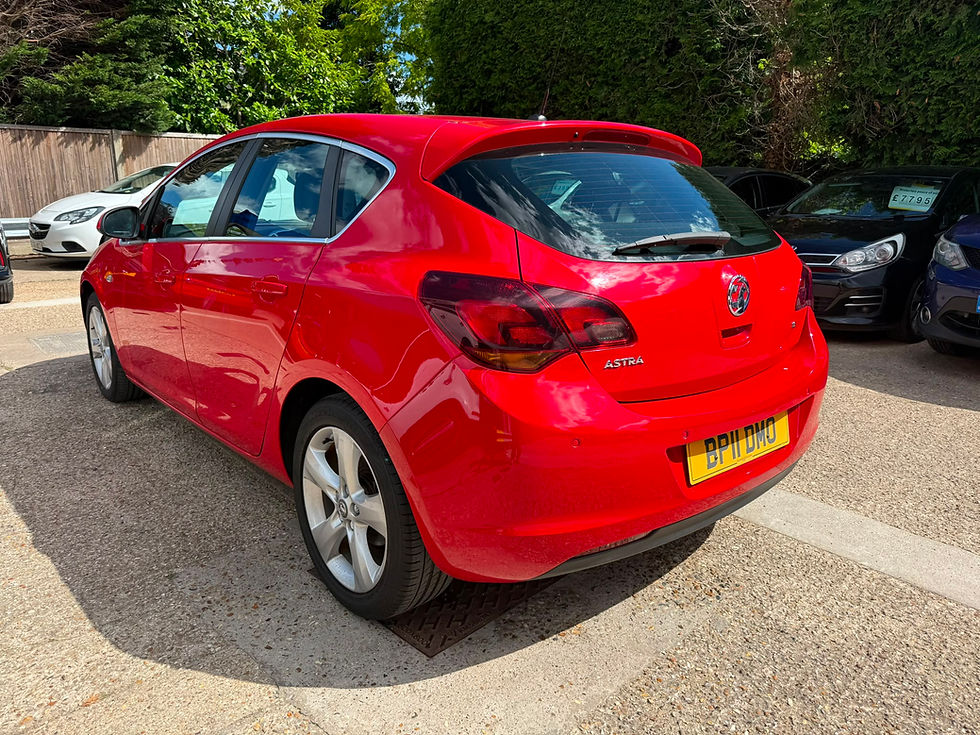 Thumbnail: Vauxhall Astra 1.6 16v SRi Auto Euro 5 5dr-58,080 miles-2 owners-new mot